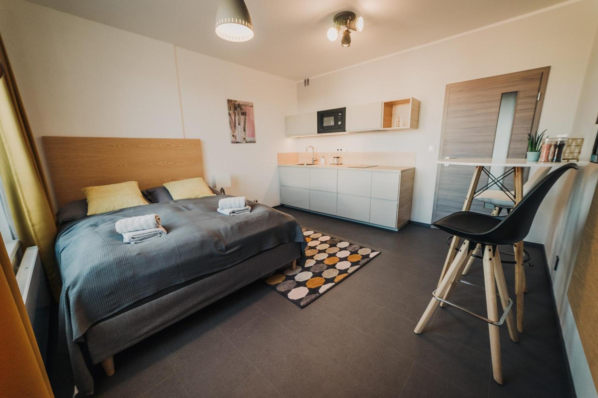 Citybeat Apartments, 400M From The Square بلزن المظهر الخارجي الصورة