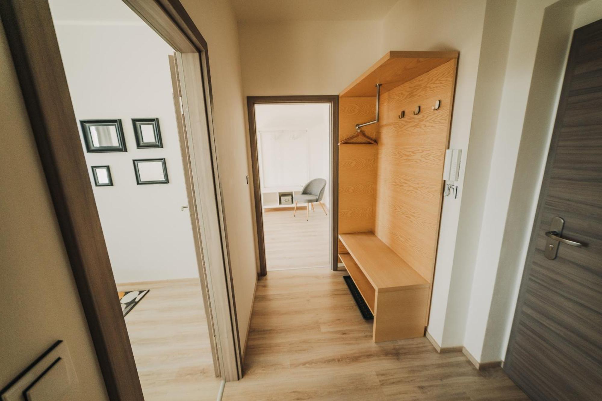 Citybeat Apartments, 400M From The Square بلزن المظهر الخارجي الصورة