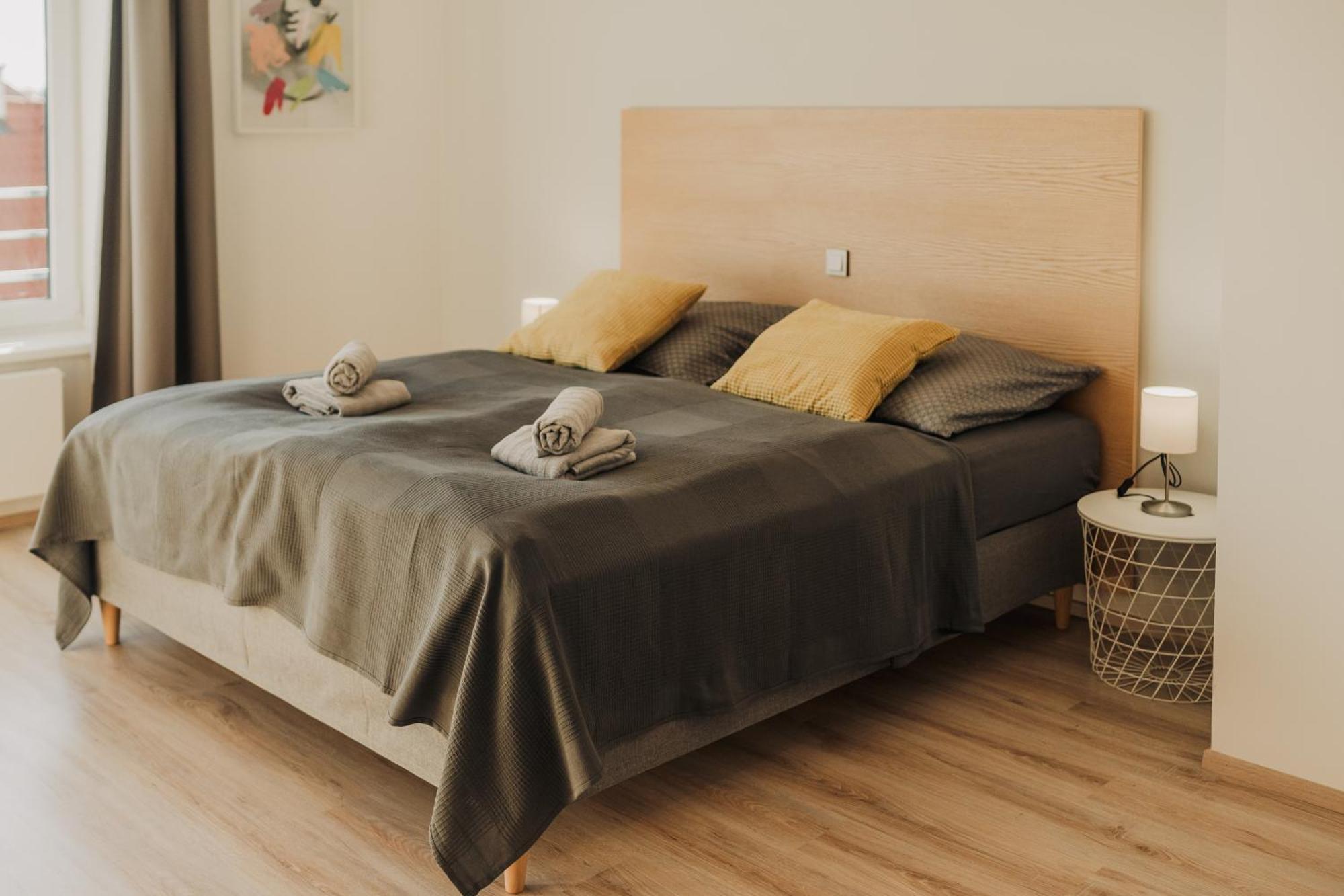 Citybeat Apartments, 400M From The Square بلزن المظهر الخارجي الصورة
